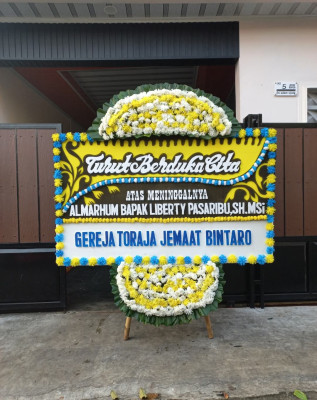 Papan Bunga Duka di Jerambah Gantung